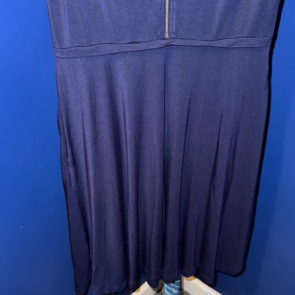 Tart- Women’s Sleeveless Navy Dress Size Small - Picture 13 of 14